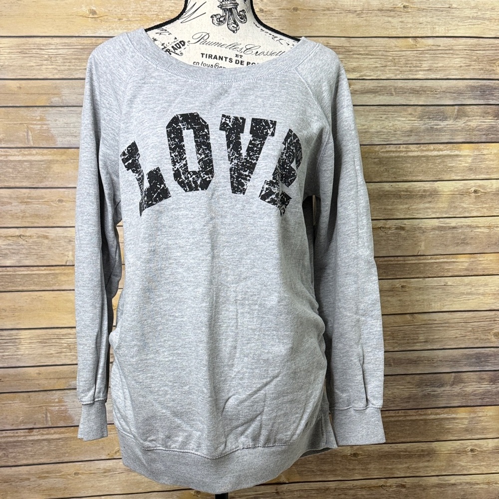 Feathers Maternity sweatshirt